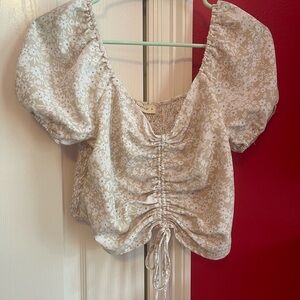 Boutique crop top shirt